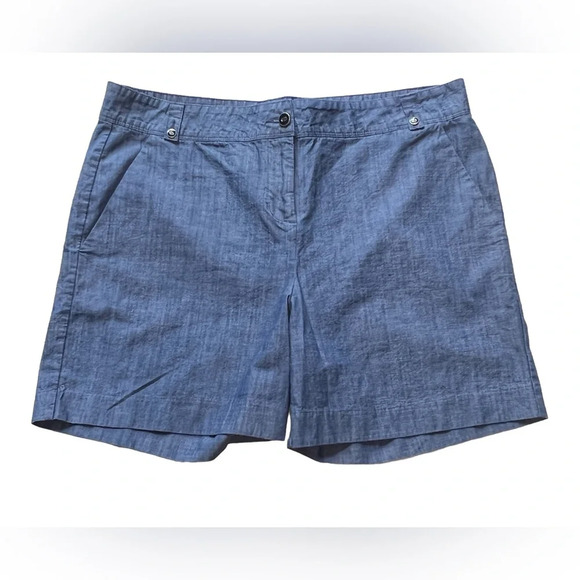 Isaac Mizrahi Lightweight Chambray Shorts - Picture 1 of 5